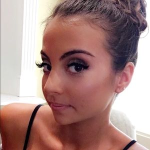 Meet your Posher, Kara