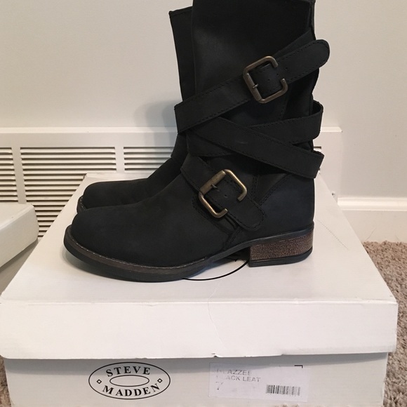 Steve Madden black boots size 7