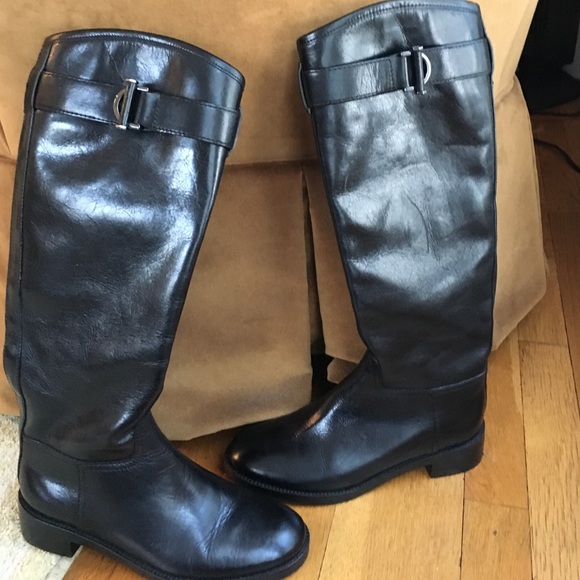 Tory Burch classic black leather boots - Picture 3 of 6