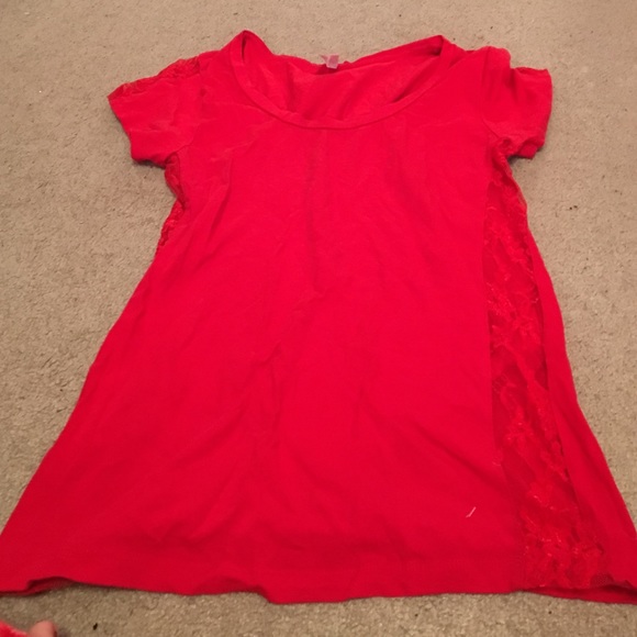Red short sleeve shirt