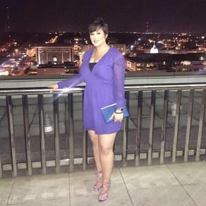 Meet your Posher, Jeneal