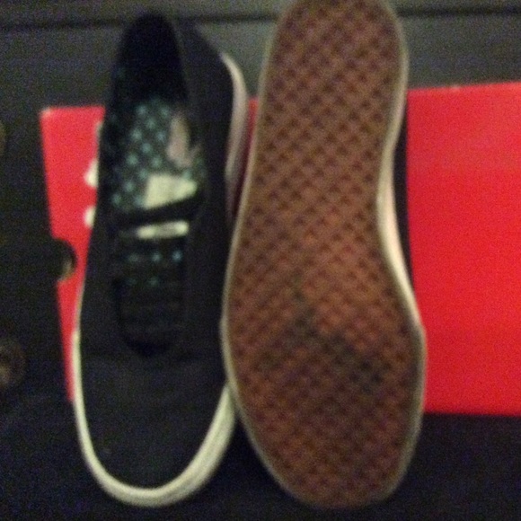 Puma Black Multi-Straped MaryJane Slip-On Sz 6.5. - Picture 2 of 3