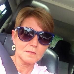 Meet your Posher, Tina