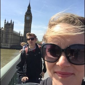 Meet your Posher, Jennifer