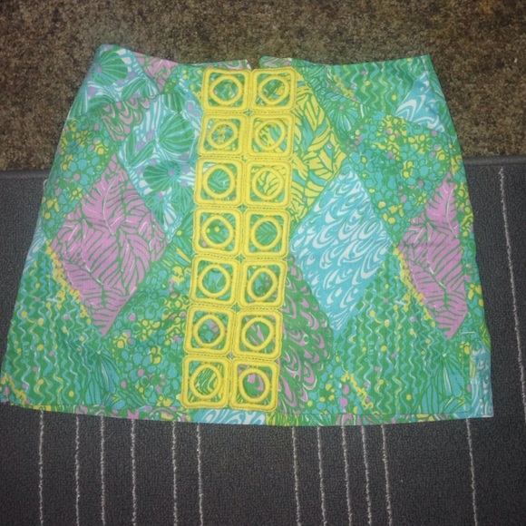Perfect for fall Lilly Pulitzer skort!