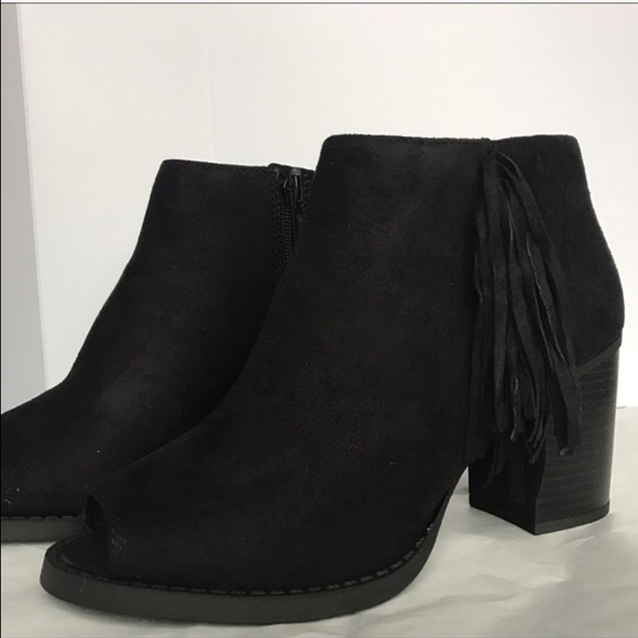 ‼️FINAL PRICE‼️ Fringe Ankle Booties⭐️ - Picture 4 of 4