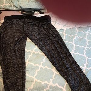 Black and gray verigated sweatpants
