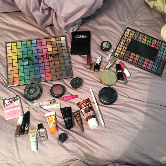 Large makeup lot