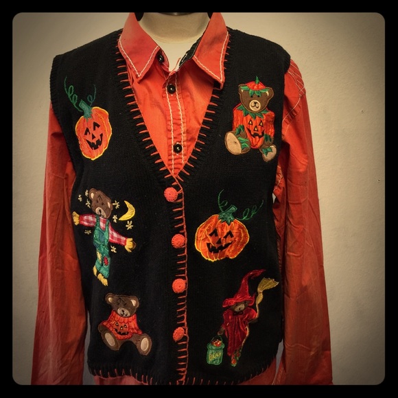 Vintage Halloween Bear Sweater Vest  17
