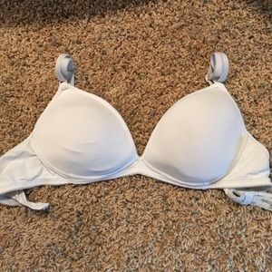 White underwire free Bra 34C