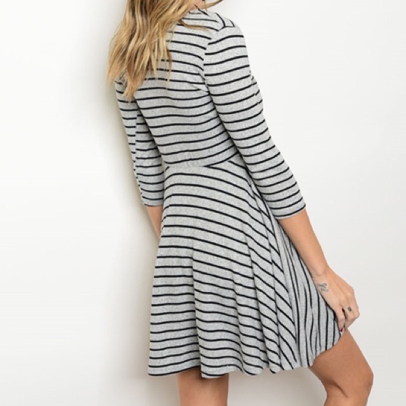 🎈LAST ONE🎈Black Grey Stripe Flare Jersey Dress - Picture 2 of 3