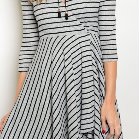 🎈LAST ONE🎈Black Grey Stripe Flare Jersey Dress - Picture 3 of 3