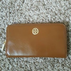 Tory Burch Continental Wallet