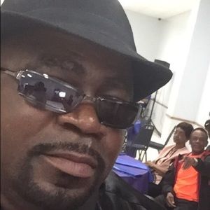 Meet your Posher, Eddie