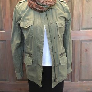 Green jacket with scarfs