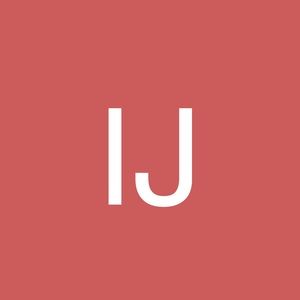 Meet your Posher, Iesha