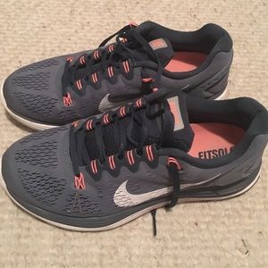 Nike women's fit sole brand. New