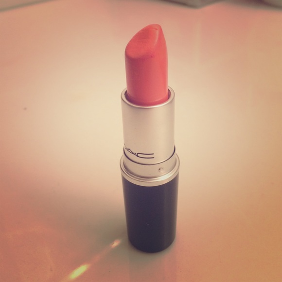 MAC Lipstick Sweet & Sour