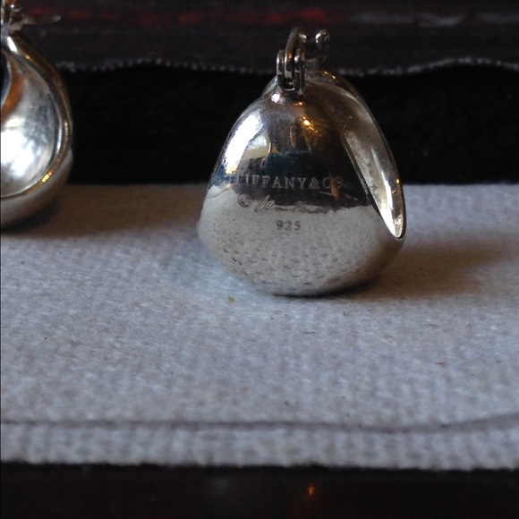 Tiffany and Co Elsa Peretti earrings