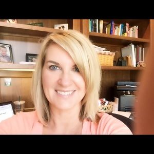 Meet your Posher, Shelly