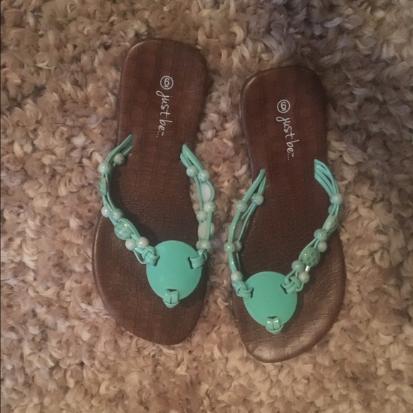 beaded flip flops - Picture 1 of 3