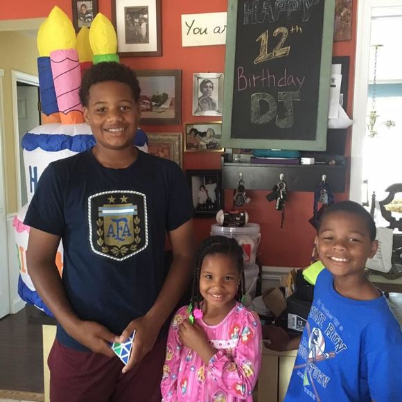 Meet your Posher, Dawn