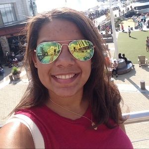 Meet your Posher, Sofia