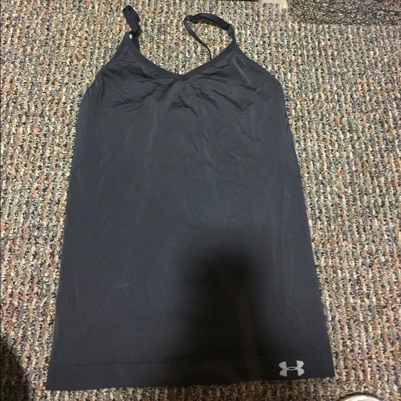 Under Armour black tank top