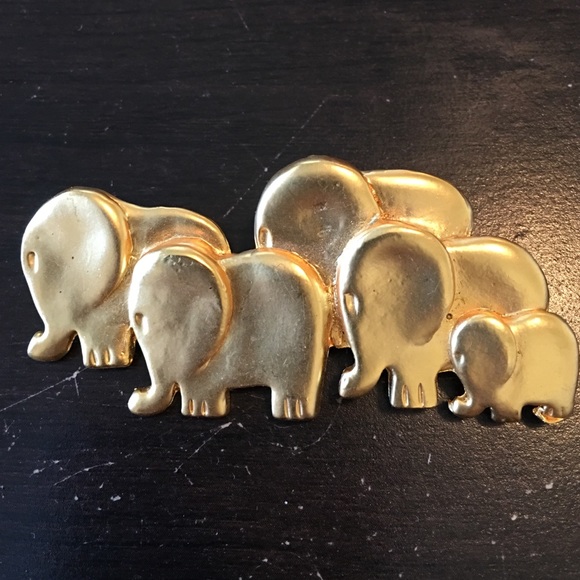 Jewelry - ALABAMA FANS 5 Elephants Pin gold tone