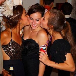 Meet your Posher, Ana