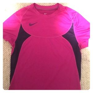 Nike women's t shirt