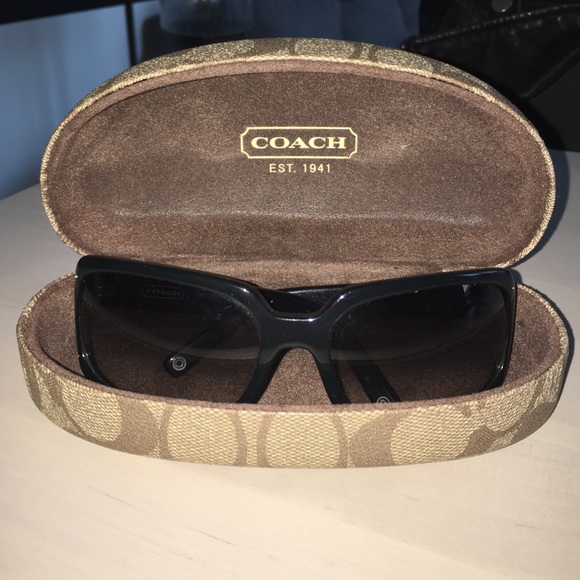 Coach sunglasses with case - Picture 3 of 4