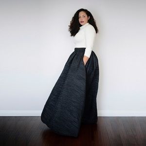 Girl With Curves Crop Turtleneck