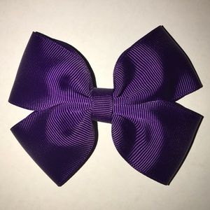 Plum boutique style hairbow