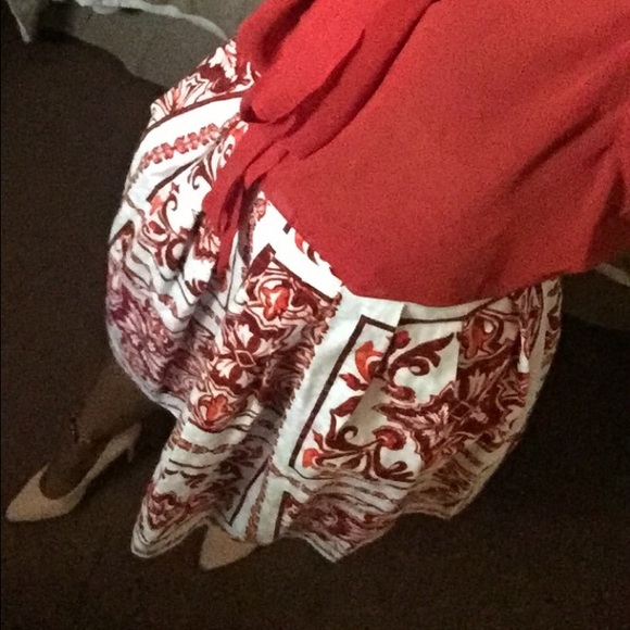 Eva Mendes Floral Skirt