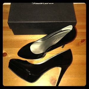 Kenneth Cole Patent Leather Platform Pump