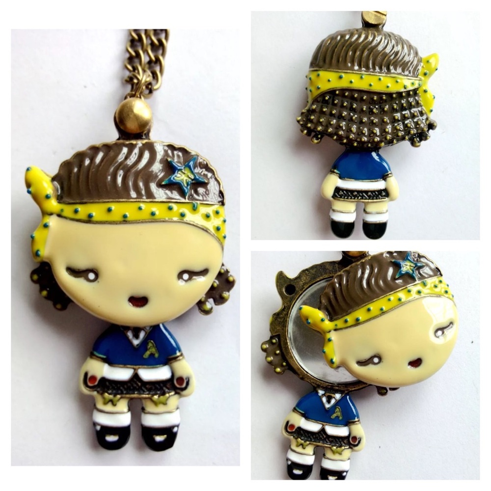 💕Harajuku Lovers Necklace💕 - Picture 3 of 4