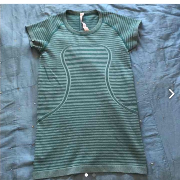 lululemon athletica Tops - Lululemon swiftly tech tee