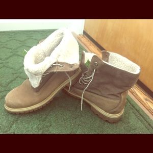 Women's size 9 Timberland Boots