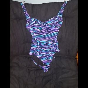 Very cute bathing suit