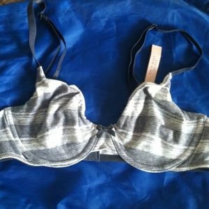 Last chance NWT VS grey/white striped unlined bra