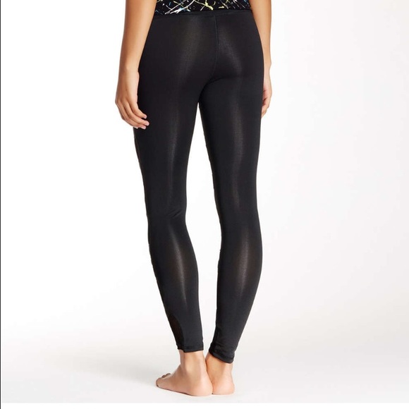 🎉RESTOCK🎉electric yoga // mesh ballerina legging - Picture 3 of 4