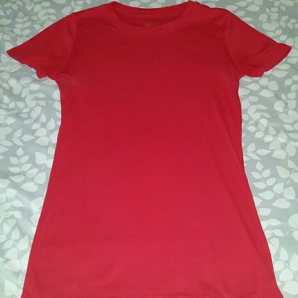 MERONA solid red soft tee
