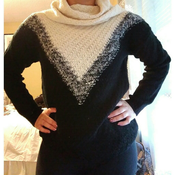 Chevron Sweater - Picture 1 of 1