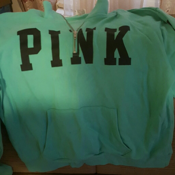 Pullover Sweatshirt - image 1