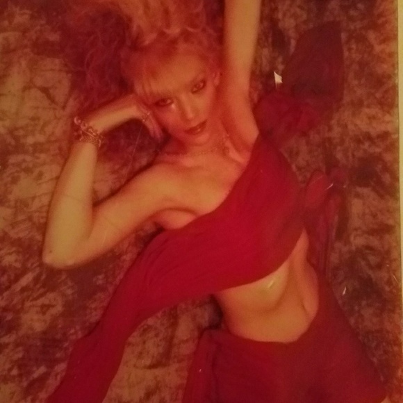 Meet your Posher, Cat - Picture 3 of 8