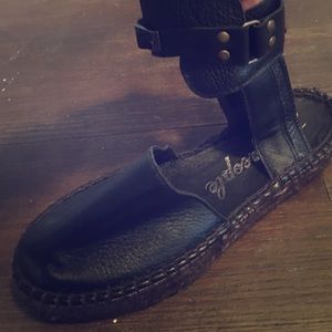 Freepeople sandals