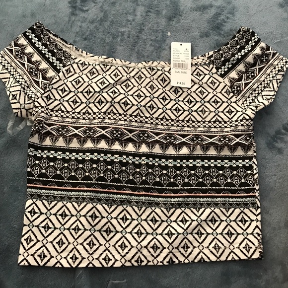 Brand new Nollie crop top. Size small
