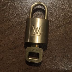 Louise Vuitton lock