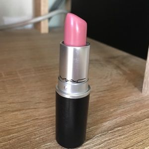 MAC lipstick 💄 Matte pink plaid